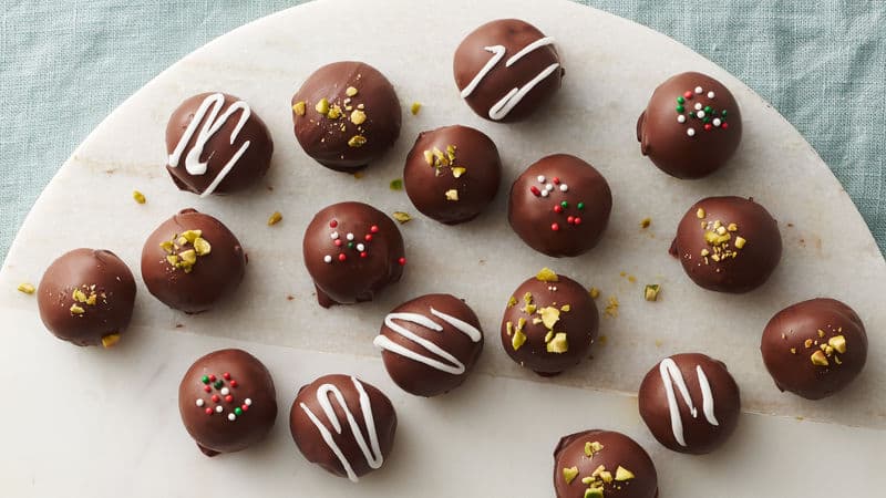 Timeless Christmas Candies You Can Make at Home
